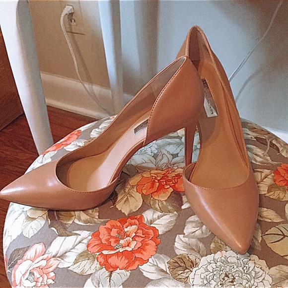 INC International Concepts Shoes - 🎉HP🎉 I•N•C Nude Pointed Toe Heels 8